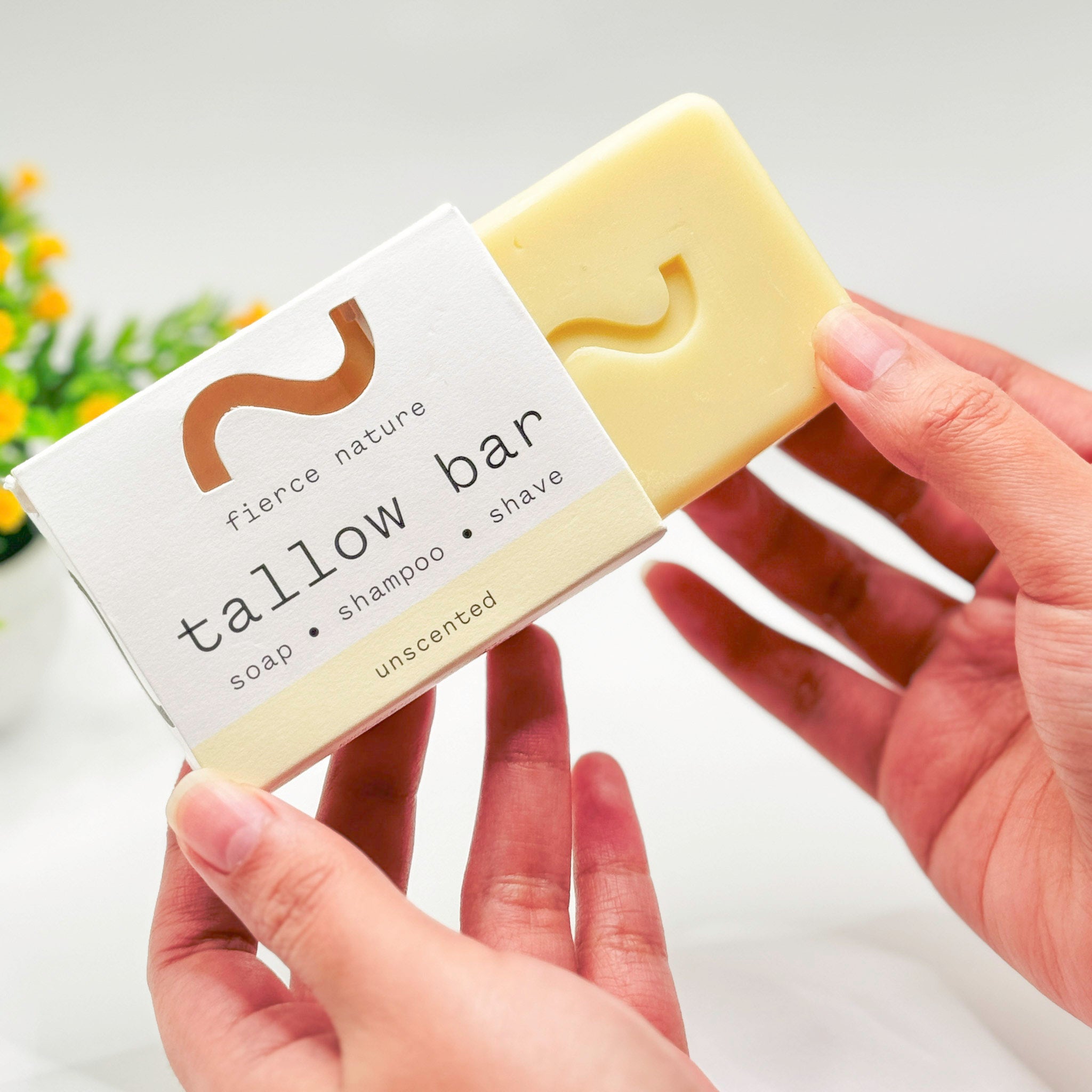 Tallow_Bar_Unscented_Lifestyle_1.jpg